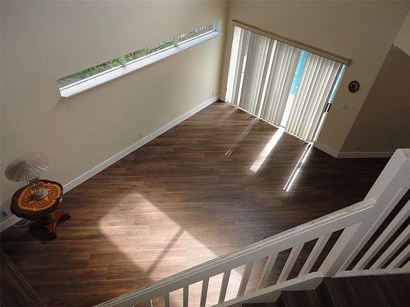 5th image of 5910 NW 59th Avenue