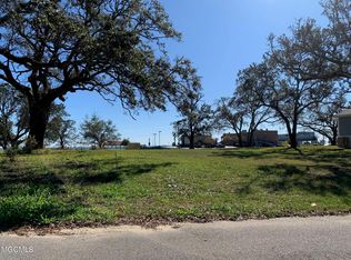 331 E 5th St, Long Beach, MS 39560