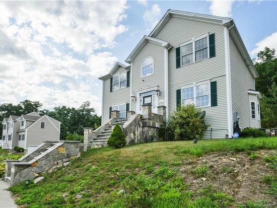 207 Ridgefield Ave Waterbury Ct 06705 Zillow