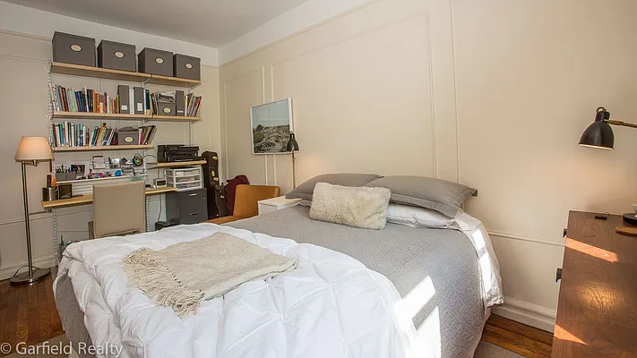 Rented by Garfield Realty  | media 31