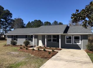 4512 Garwood Dr, Ladson, SC 29456
