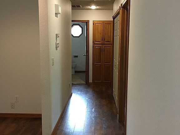 4th image of 1504 W Lindberg St