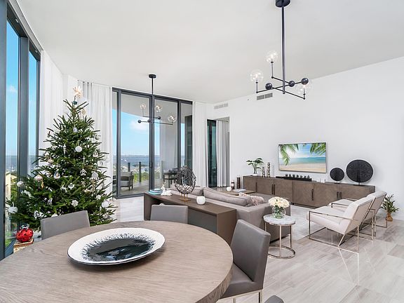 5th image of 2821 S Bayshore Dr Unit 11D