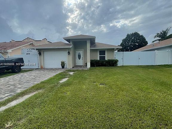 2nd image of 1369 Rainbow Ave