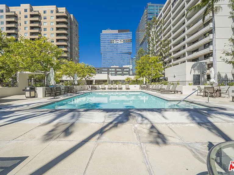 600 W 9th St #1502 — Photo 21