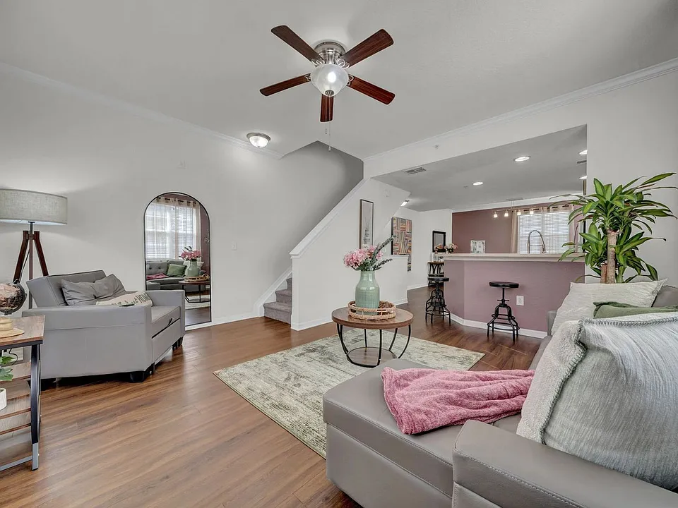 10056 Montague St #1-ID1475276P