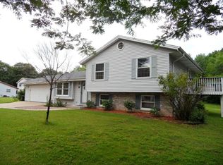 11010 W Carmen Ave, Milwaukee, WI 53225