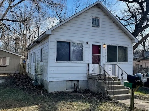 35717 N Grove Ave, Ingleside, IL 60041