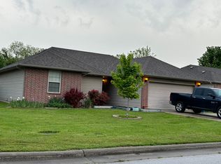 2625 E Loren St, Springfield, MO 65804