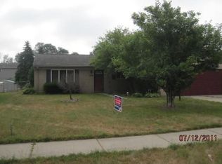 1229 Meadowview Dr, Waterford, MI