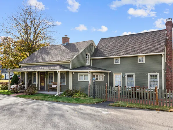 7 Cheney Lane, East Hartford, CT 06118