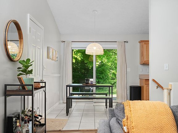 2nd image of 2055 Pine Valley Cir