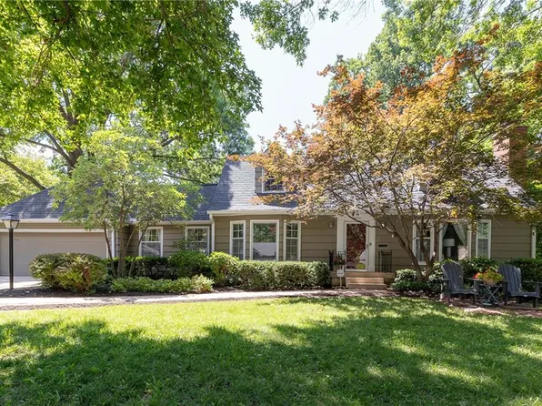 3921 W 58th St, Fairway, KS 66205