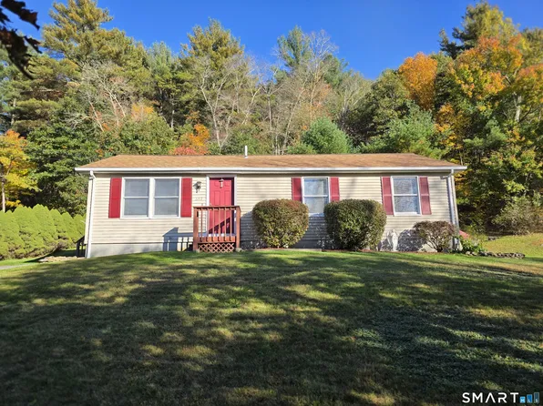 692 Chestnut Hill Road, Killingly, CT 06239