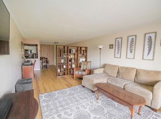 1871 Silver Bell Rd APT 212, Eagan, MN 55122
