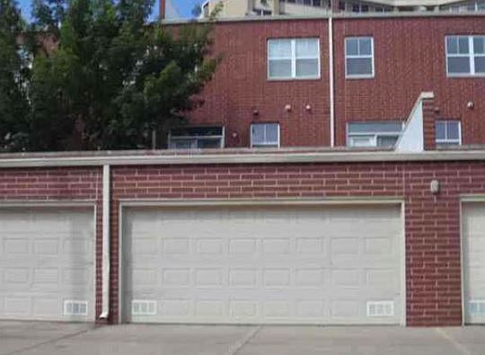 2nd image of 4023 S Lake Park Ave #2
