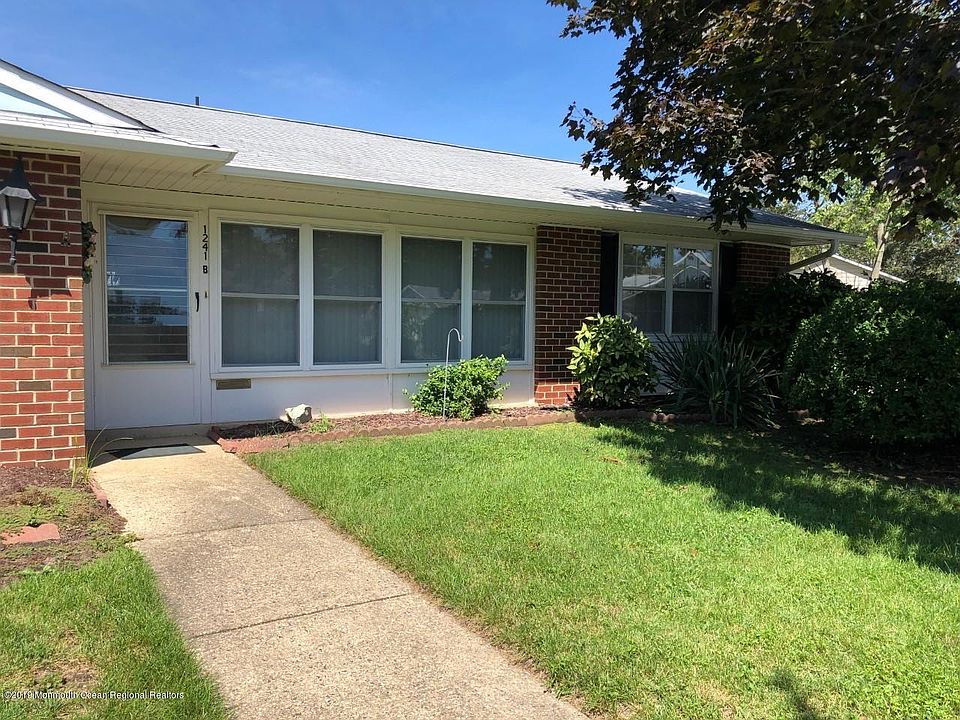 1st image of 1241B Hamilton Ct