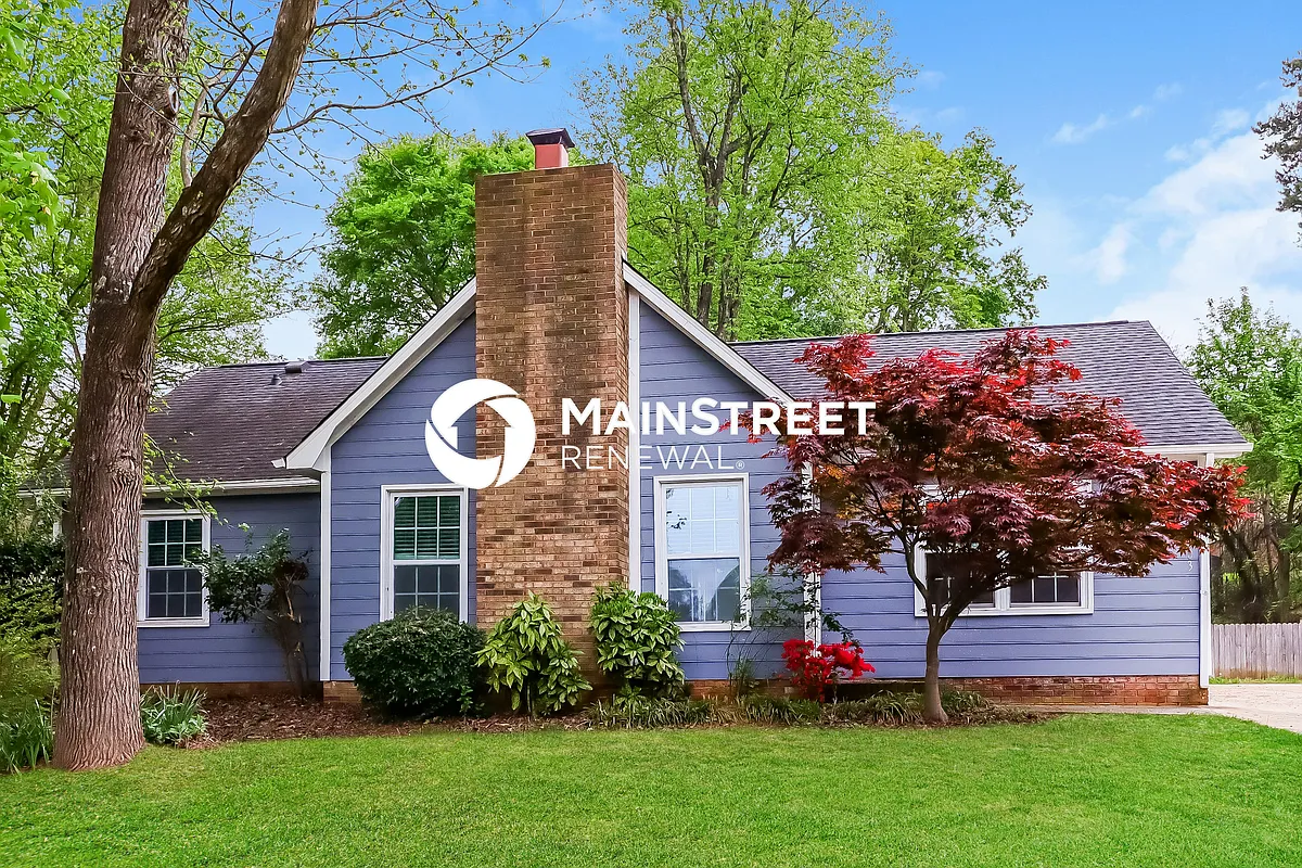 Front View - 1303 Bellingham Dr