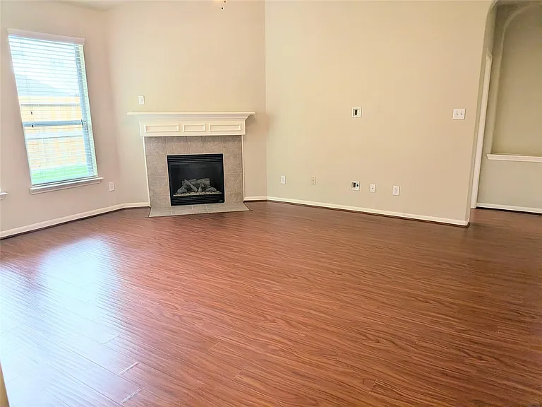 4911 Spring Showers Ct — Photo 4