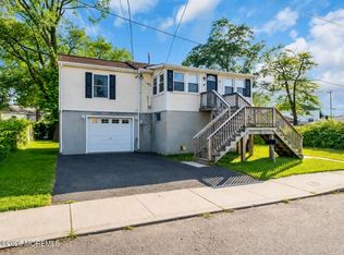 22 Lakewood Avenue, Keansburg, NJ 07734