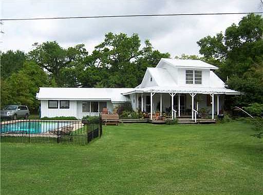 1st image of 23078 Woodland Way