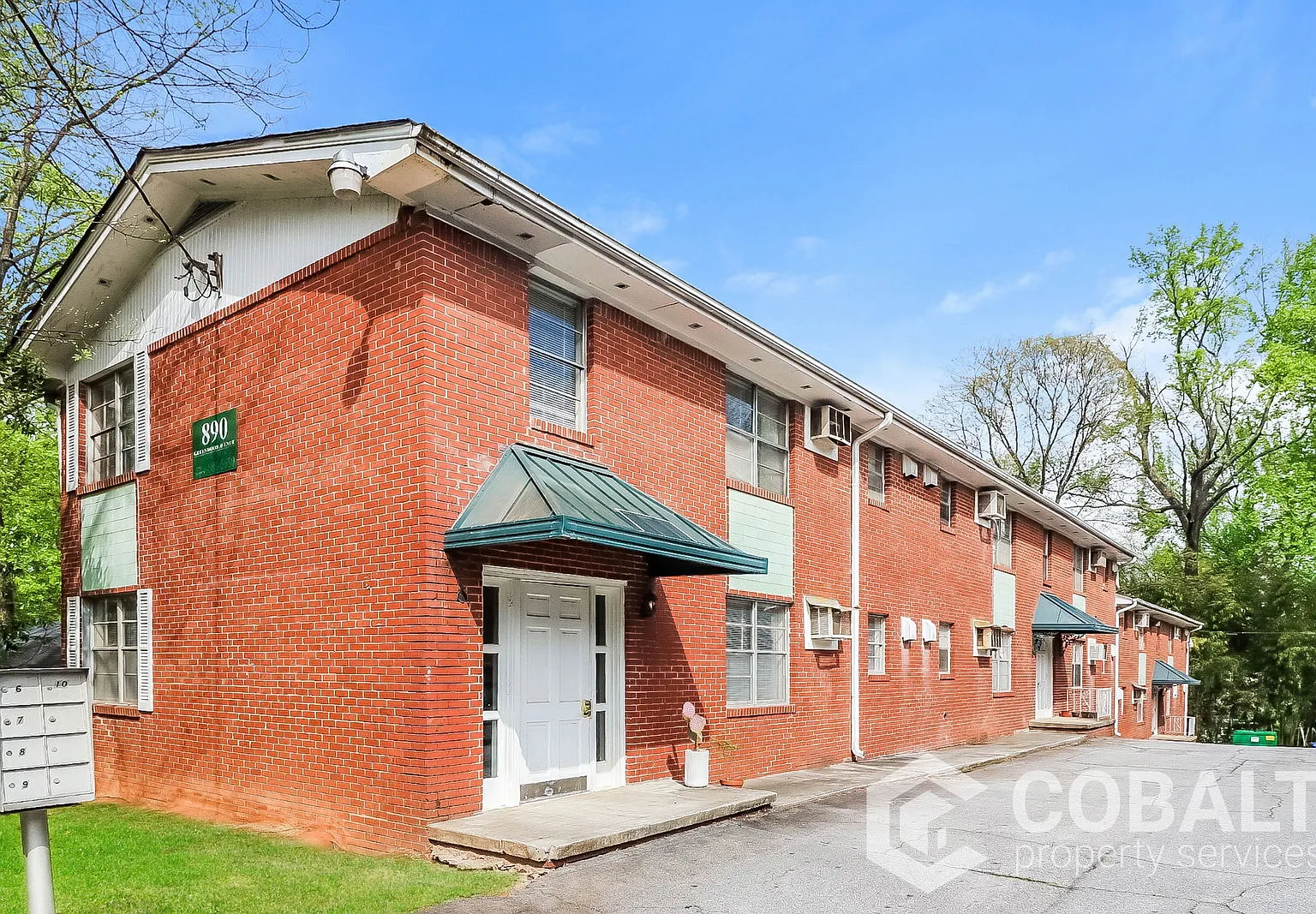 1 bed, 1.0 bath, 700 sqft, $1,195 — Photo 1