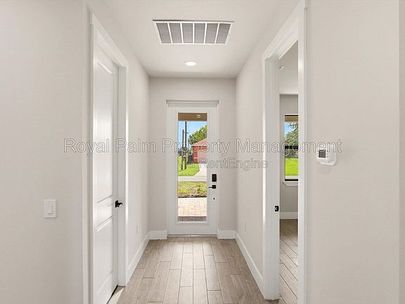 5th image of 3750 NE 13th Ave
