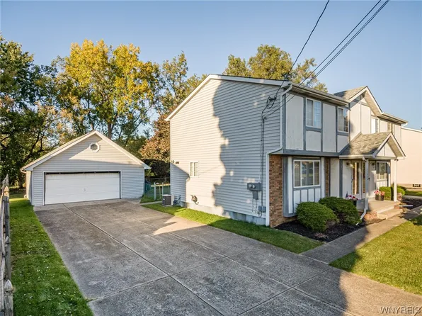 1700 Como Park Blvd, Lancaster, NY 14043