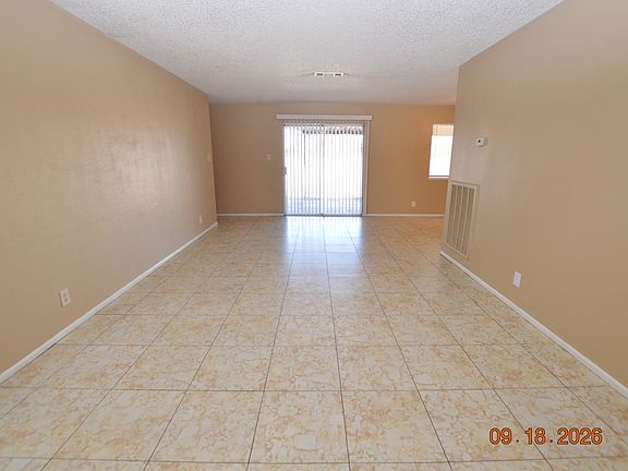 4th image of 617 Vincent Way