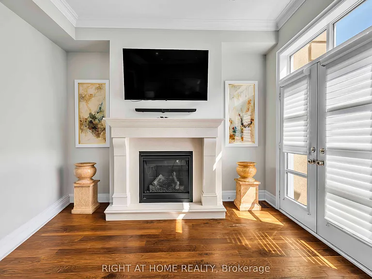 184 Dorval Dr — Photo 9