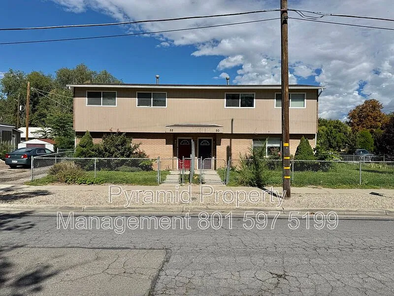 50-52 W Merrimac Ave #50 W MERRIMAC AVE