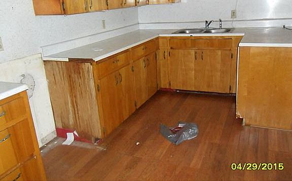 5th image of 207 Ramona Ave