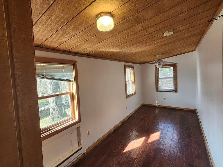 5 Woodland Cir S — Photo 6