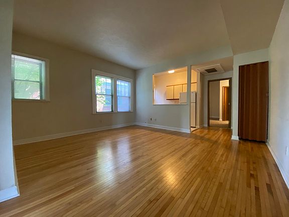 2nd image of 1001 N Delaware St #10