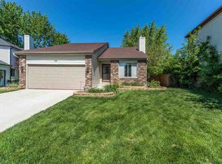 1335 Boa Trl, Carol Stream, IL 60188
