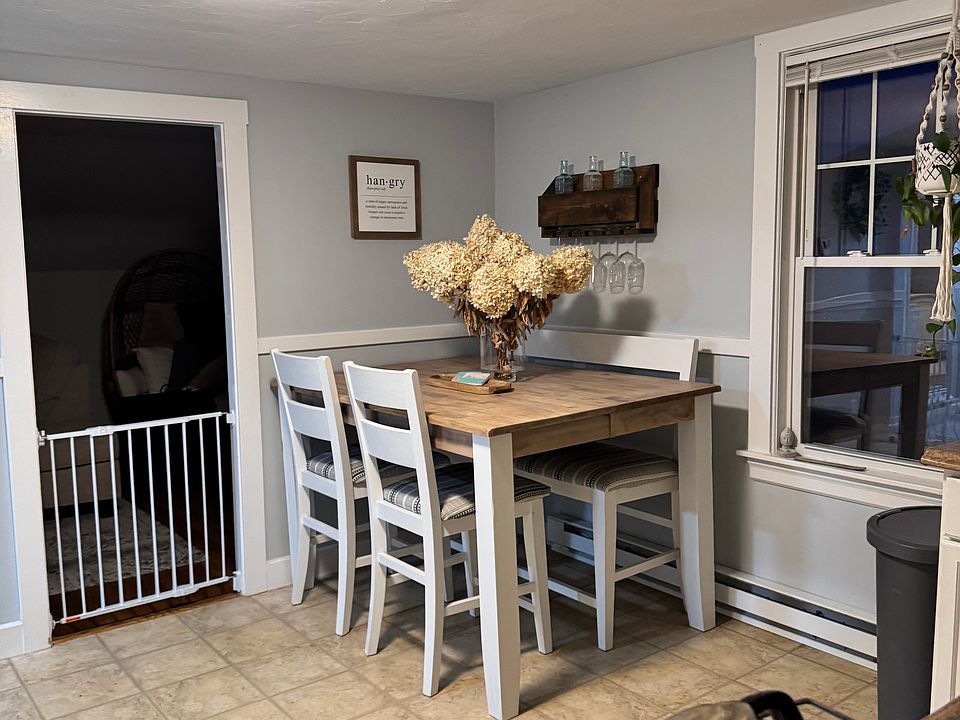 2nd image of 139 School St #2