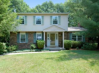 707 Heathergate Dr, Pittsburgh, PA 15238