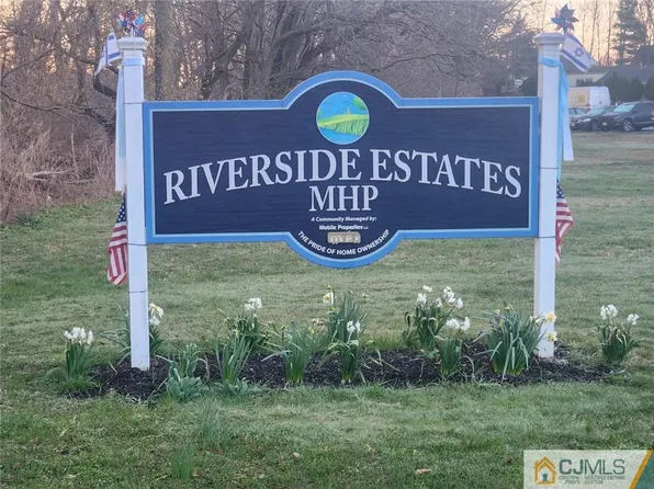 24 Watts St, South River, NJ 08882