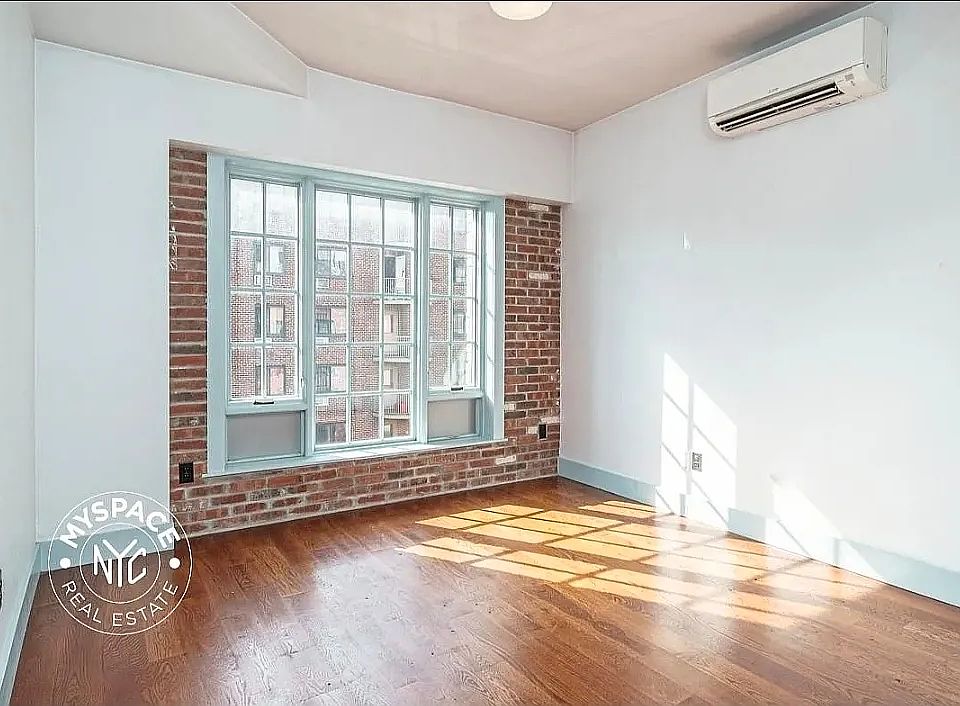 1st image of 210 Putnam Ave APT 4