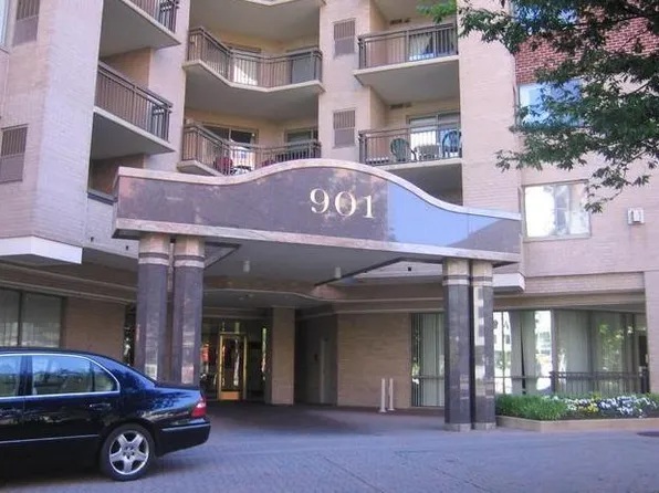 901 N Monroe St, Arlington, VA 22201