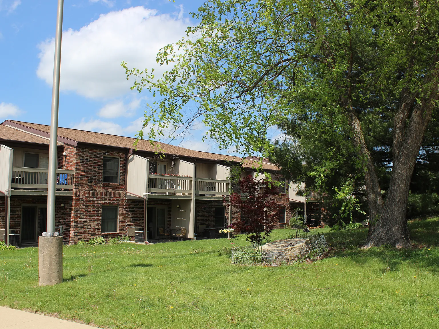 Alverno Apartments — Photo 1