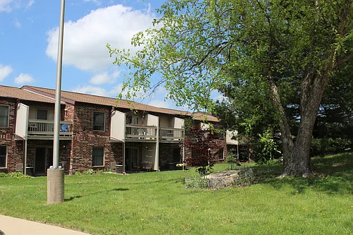 Alverno Apartments Photo 1