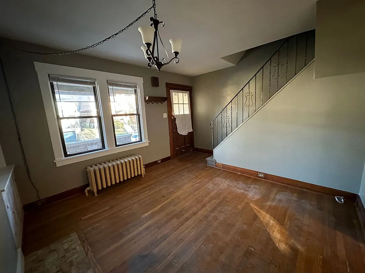 Building Photo - 3561 Beechwood Blvd