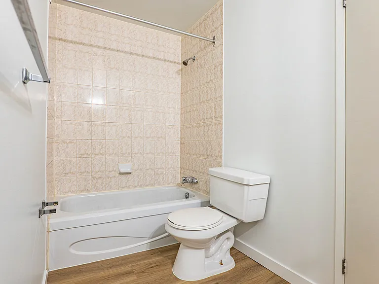 1102 Hermitage Rd NW — Photo 18