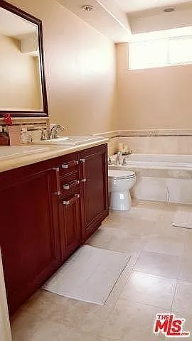 5401 Morella Ave #103 — Photo 11