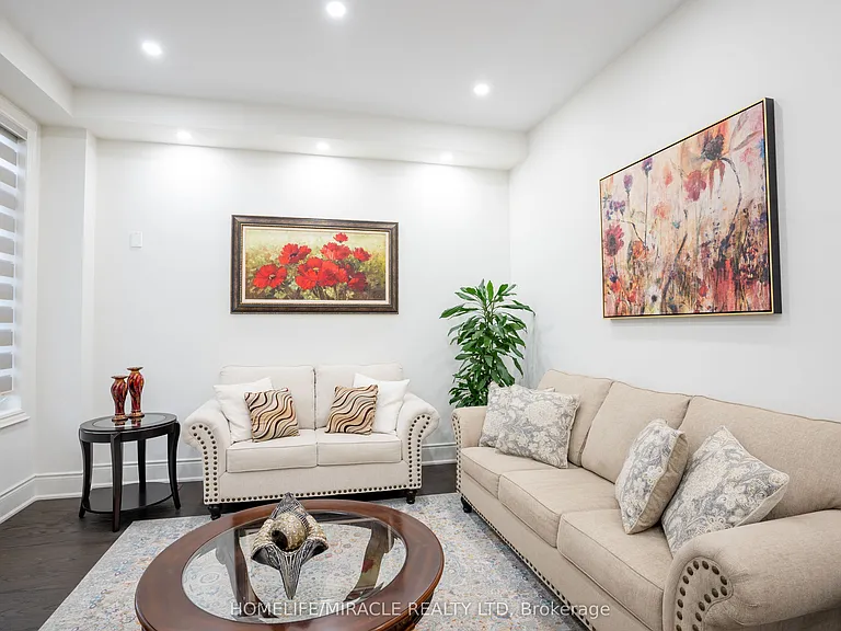 93 Bluebird Blvd — Photo 14