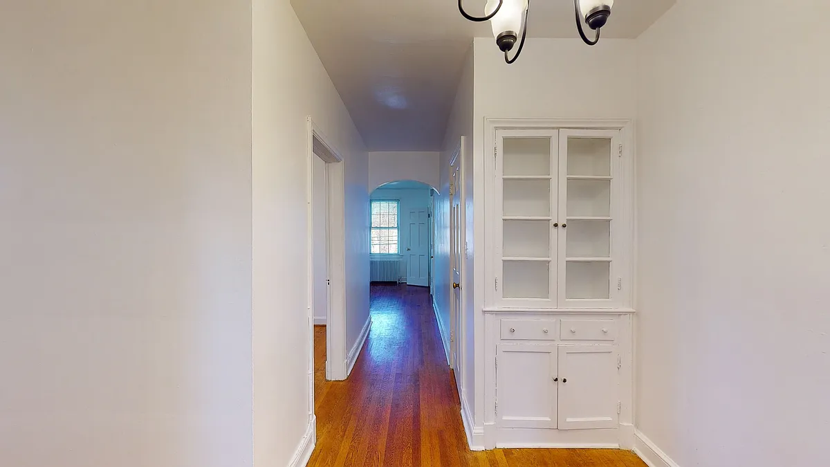 Building Photo - 4034 Calvert St NW #5