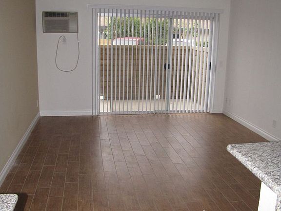 5th image of 1549 E Quincy Ave #D-04