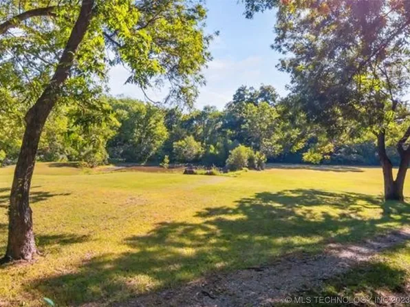S 24th Ave W, Tulsa, OK 74132