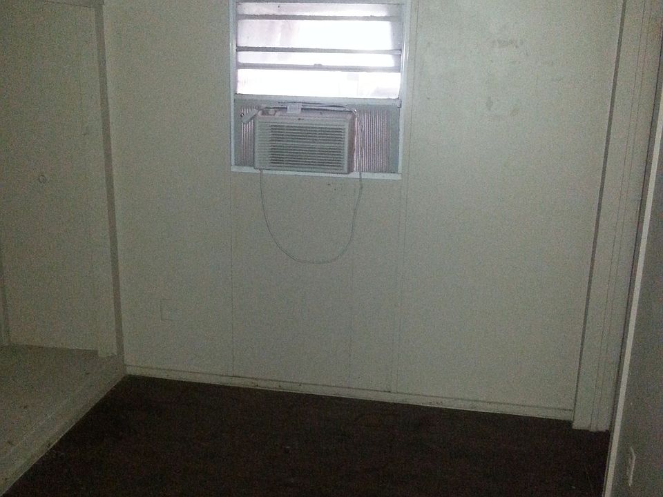 2nd image of 2605 22nd St #Back